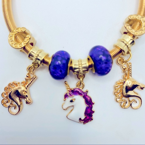 Bracelet golden Unicorns and lucky horse shoes! - Picture 2 of 9